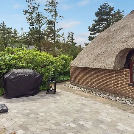 Ilva - 300m To The Fjord By Interhome
